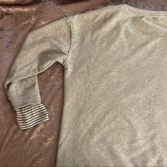 Vince Camino Grey Striped Pullover Sweatshirt - Picture 6 of 9